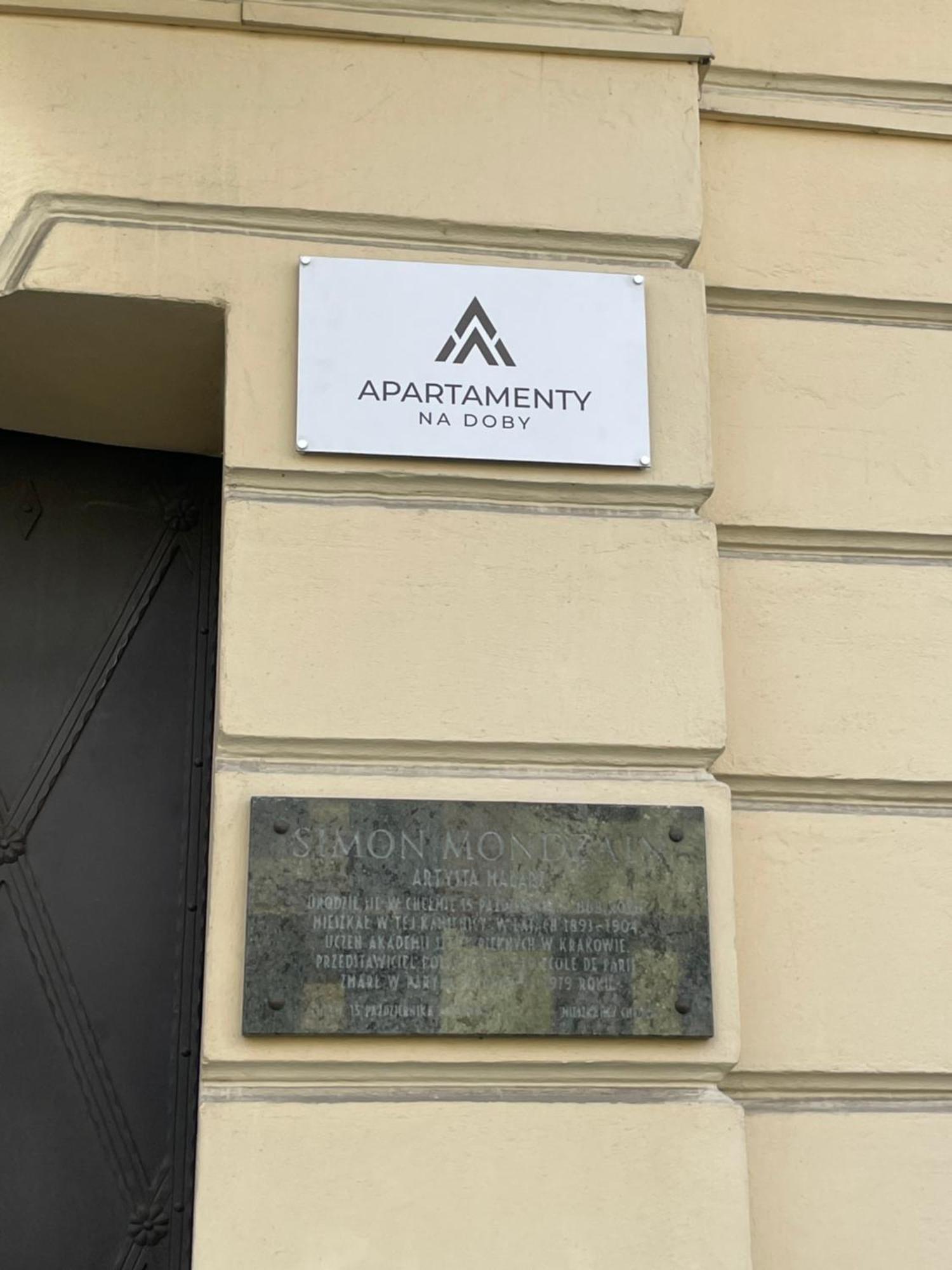 Apartamenty Luczkowskiego Z Widokiem Na Studnie 2 Chełm Exteriör bild