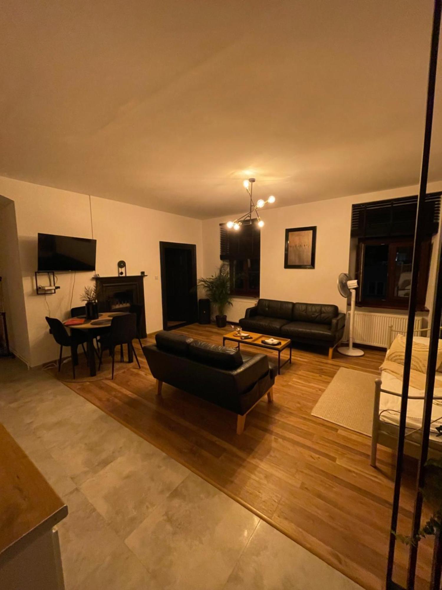 Apartamenty Luczkowskiego Z Widokiem Na Studnie 2 Chełm Exteriör bild